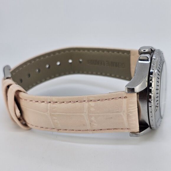 Guess Women\'s Watch 38MM‎ Gray Dial Day Date 24H New Pink Leather Bands Battery main image 6